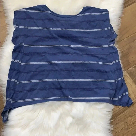 AMERICAN Eagle striped Tee - Picture 3 of 3